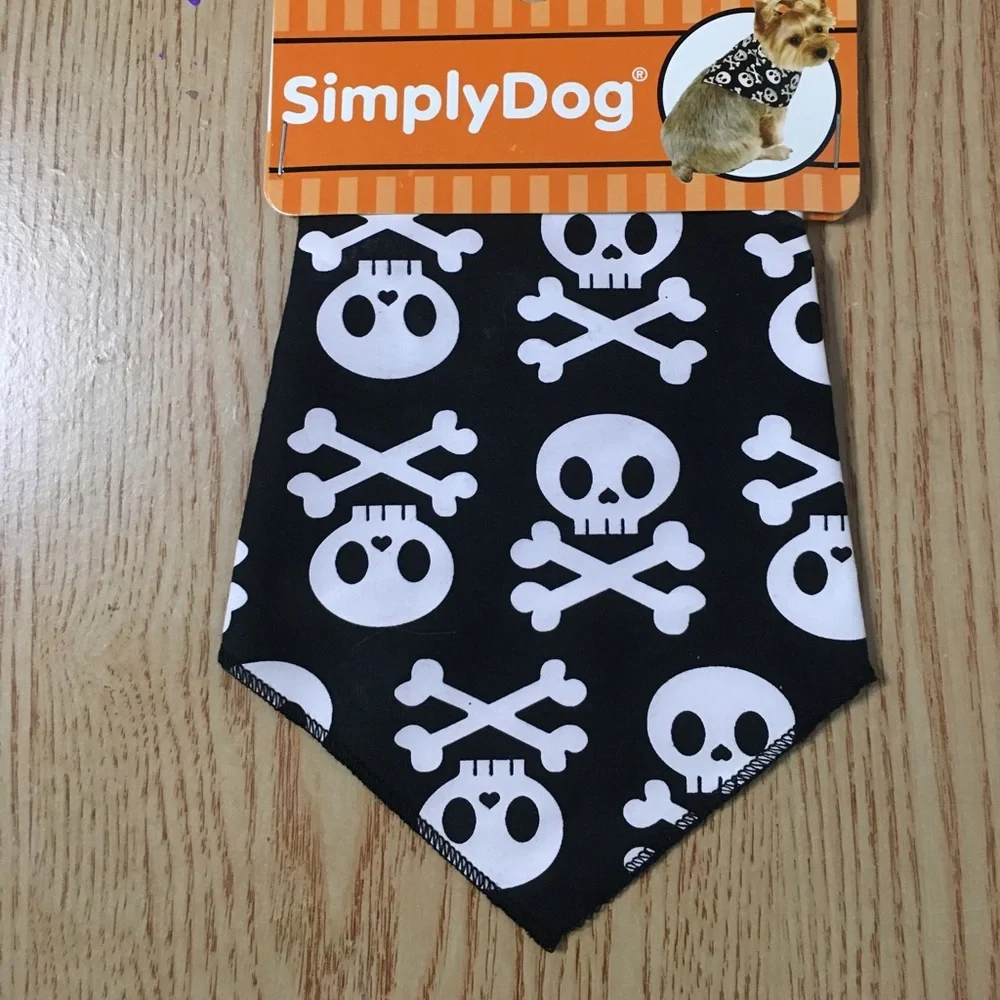 New Doggie 🐶 Skull 💀 Print Bandana Scarf Xs/Small Neck Size 13”-15”
